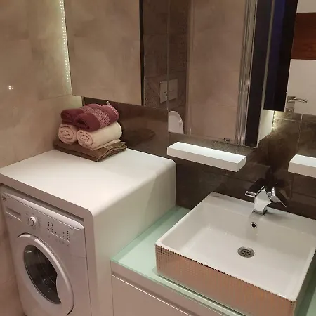 Besthome 20 Cleopatra Select Apartment